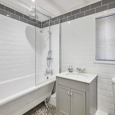 בית נופש Host & - Ship's Bell