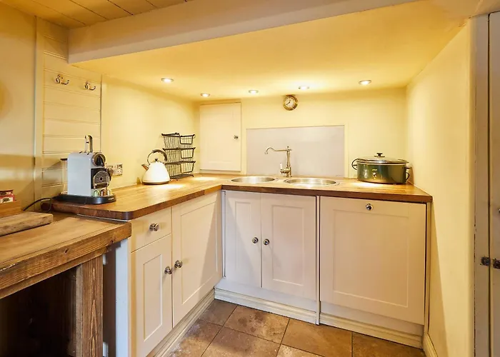 Host & - Ship's Bell *